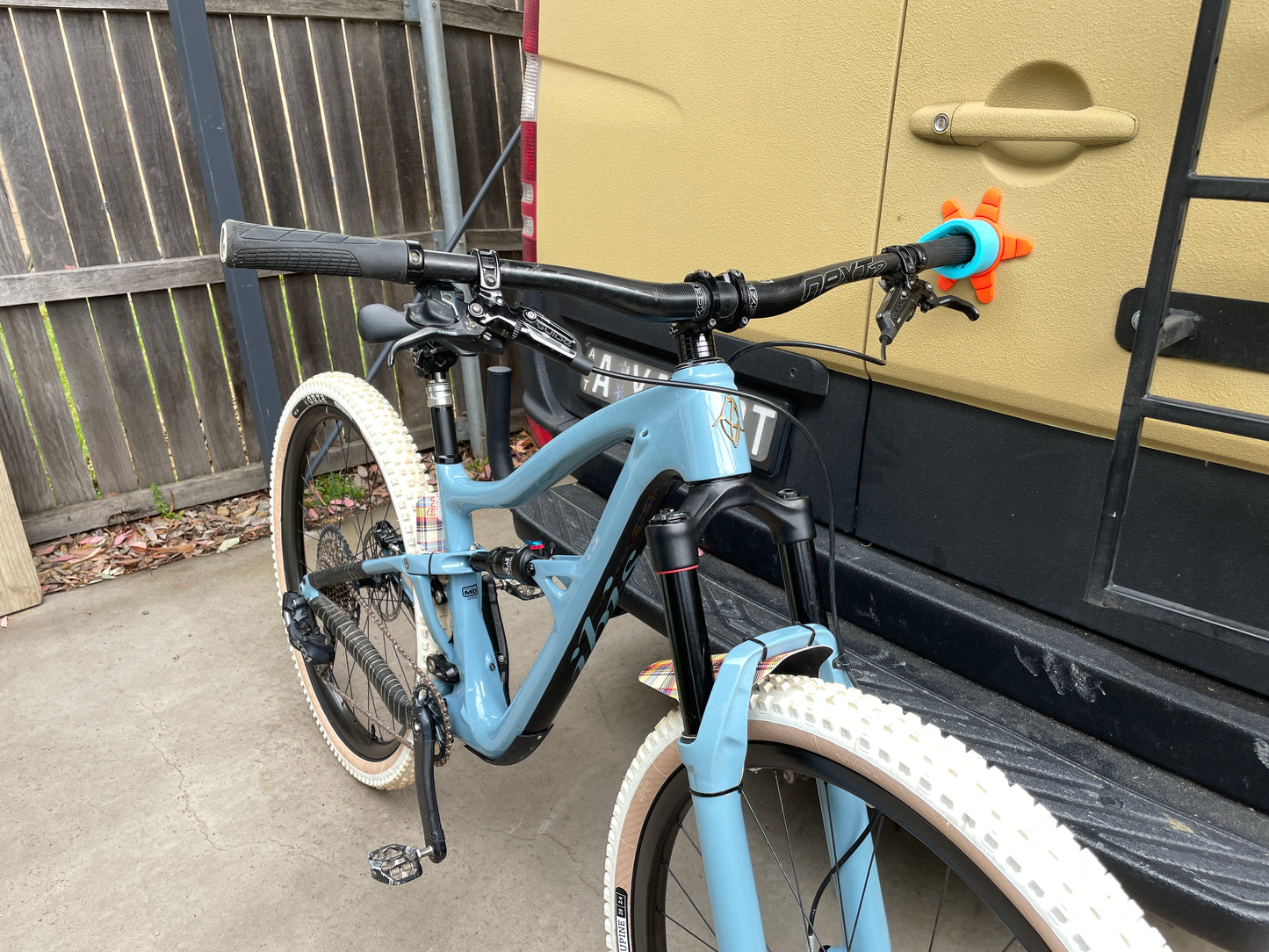 Bar Keep – Helping Hand