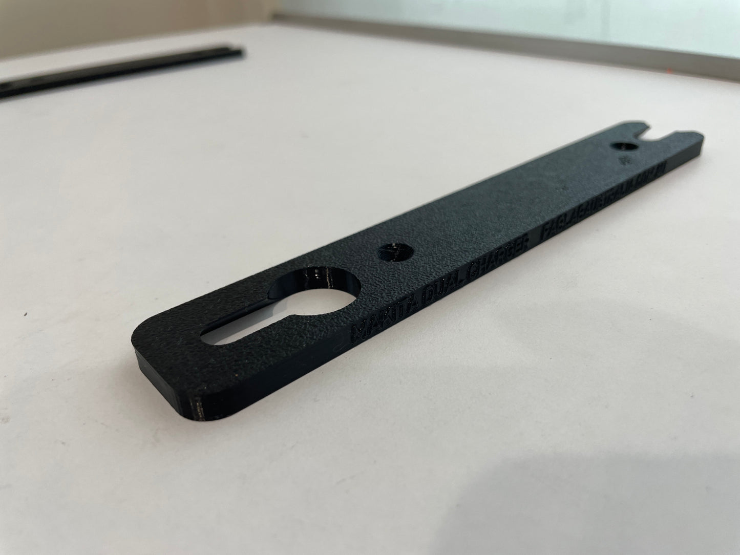 Rapid Wall Mount for Makita Dual Charger DC18RC