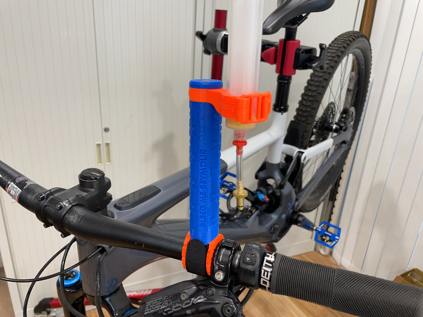 Bleed Me Seymour - Pro Brake Bleed Syringe Holder Kit