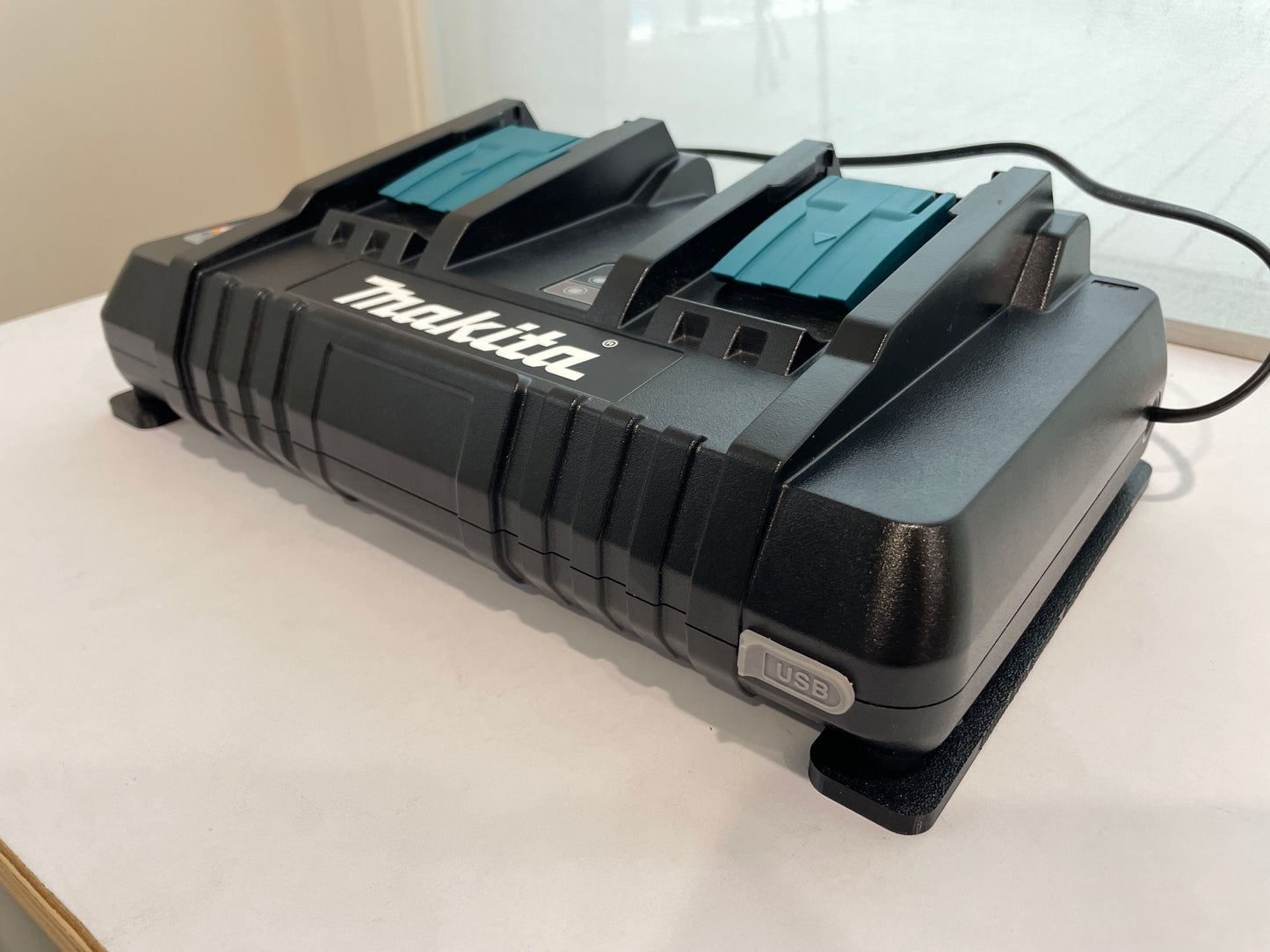 Rapid Wall Mount for Makita Dual Charger DC18RC