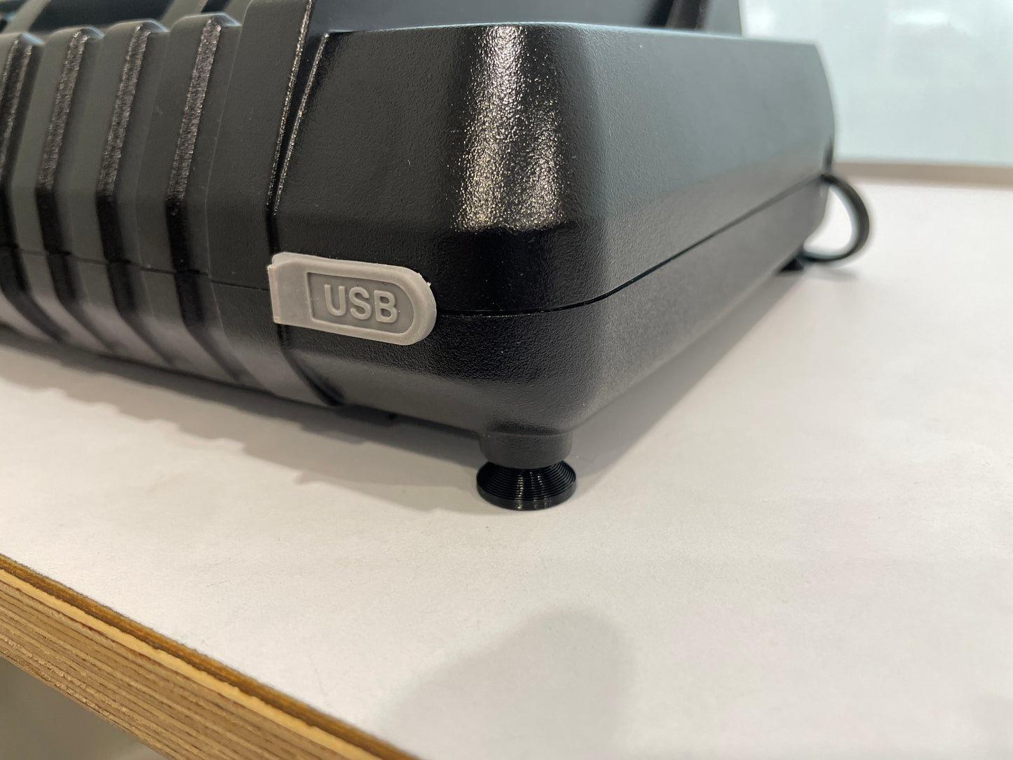 Rapid Wall Mount for Makita Dual Charger DC18RC