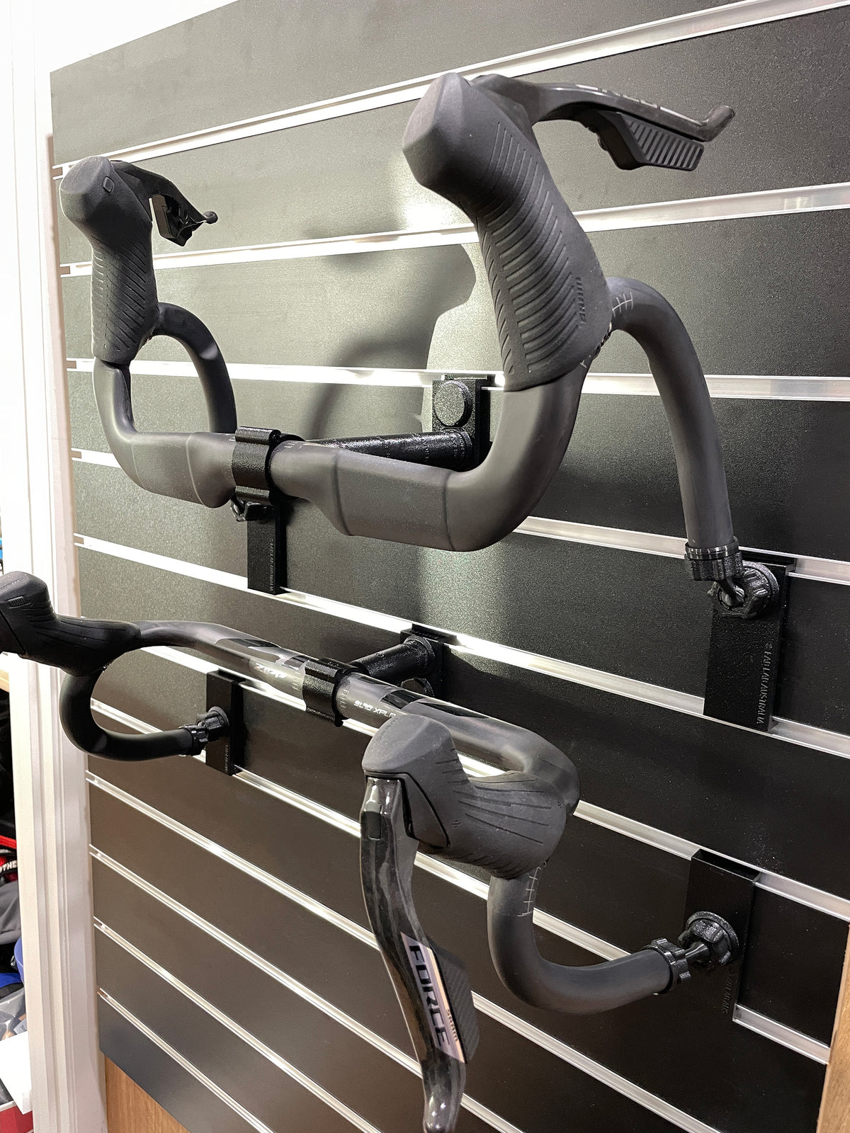 Retail Display Devices for Handlebars and Levers (Road/Gravel)